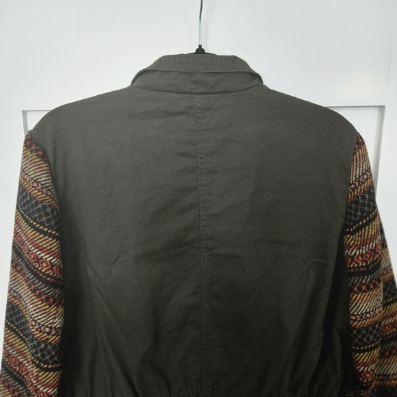 Mossimo Supply Co. Women's Olive Utility Jacket with Patterned Sleeves Size XL - Picture 11 of 16